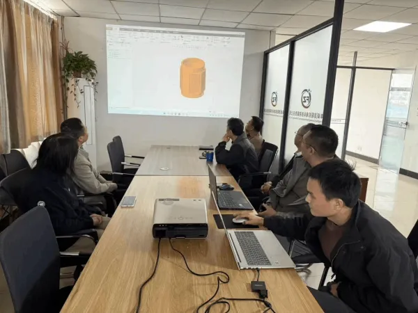 深圳某公司客户团队代表到访丰卓科技洽谈业务事项